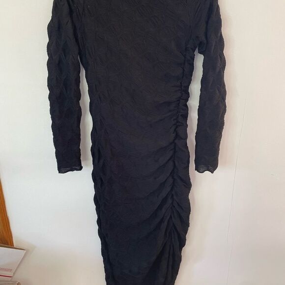 Pinkblush black Textured Ruched Maternity Midi Dress size small - Picture 3 of 9